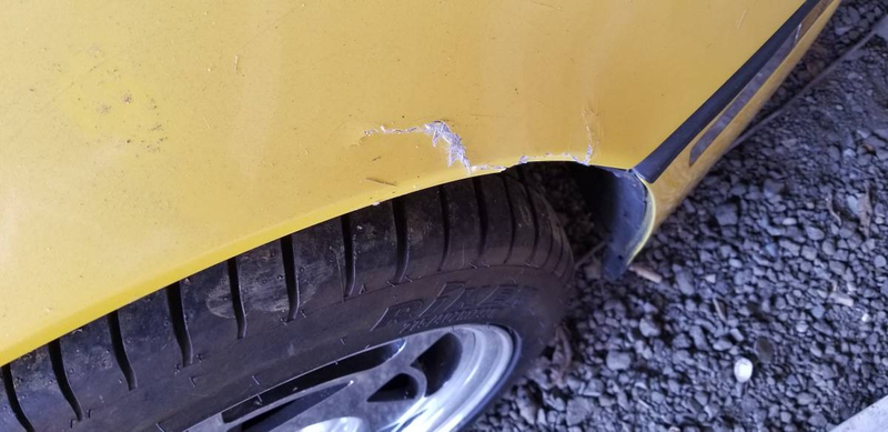 Illustration for article titled At $3,000, Will This Fly-Yellow 1990 Chevy Corvette Fly to a New Owner?